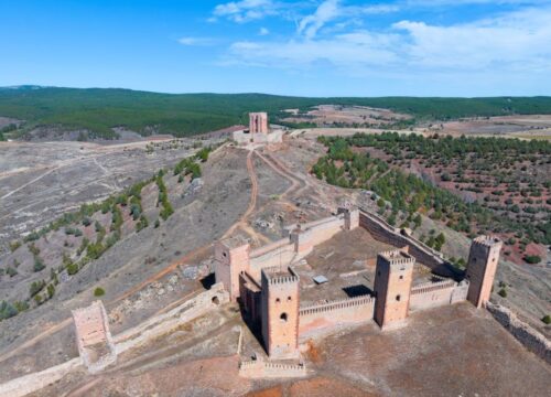 Castillos y fortalezas del Sistema Ibérico Sur: guardianes de frontera